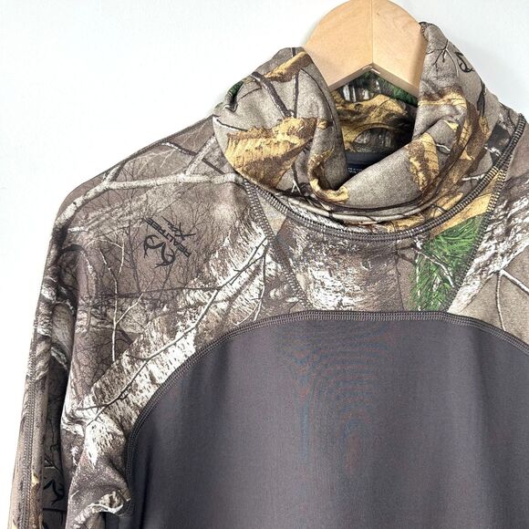 Under Armour Women’s Camo ColdGear Turtleneck Long Sleeve Fitted Medium - Picture 1 of 11
